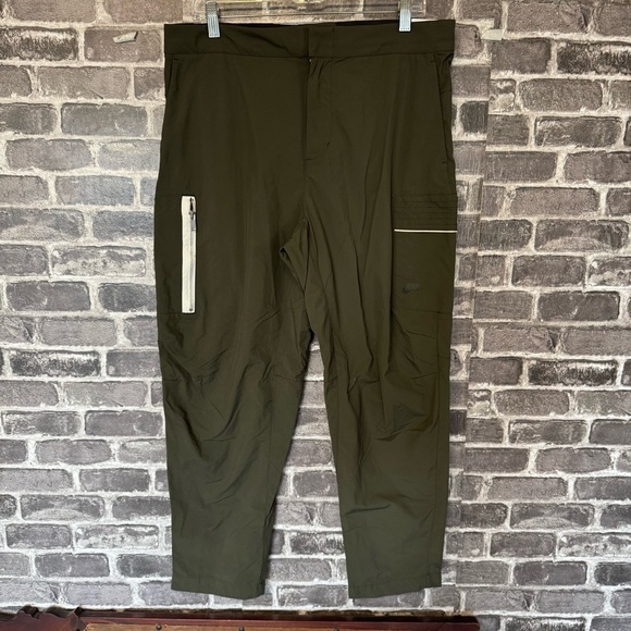 NWT Nike Sportswear Utility Pants Olive Green pockets - Picture 2 of 16